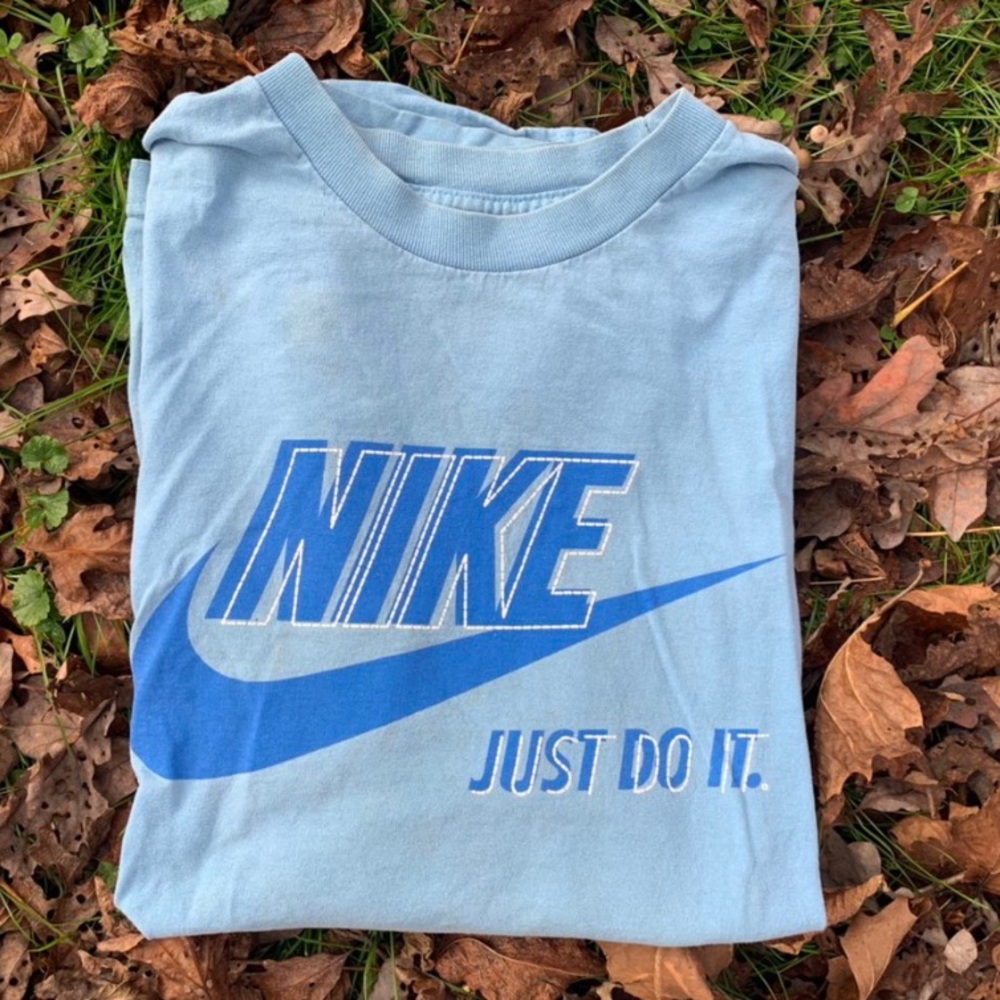 blue nike tee shirt